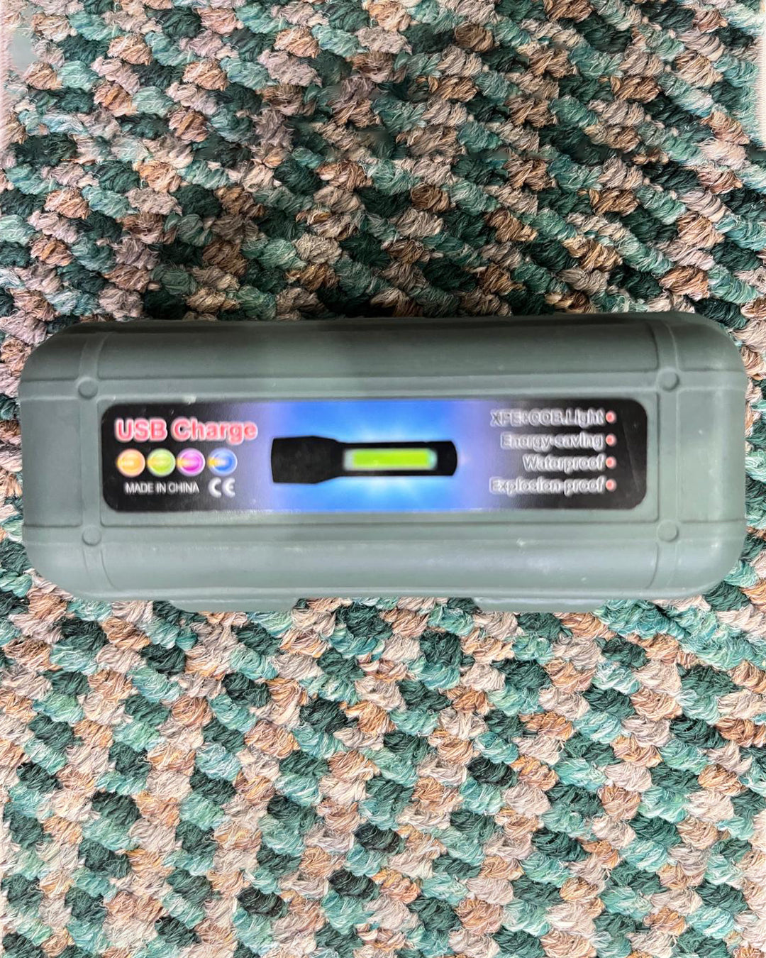 QS-535F USB Rechargeable Flashlight