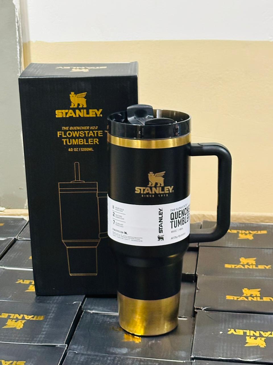 Stanley 40oz Quencher H2.0 Tumbler -Copper Black Gold Stay Hydrated in Style